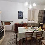 Holiday home Tana Della Lavanda *