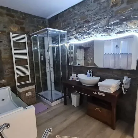 Tana Della Lavanda * Montefiorino