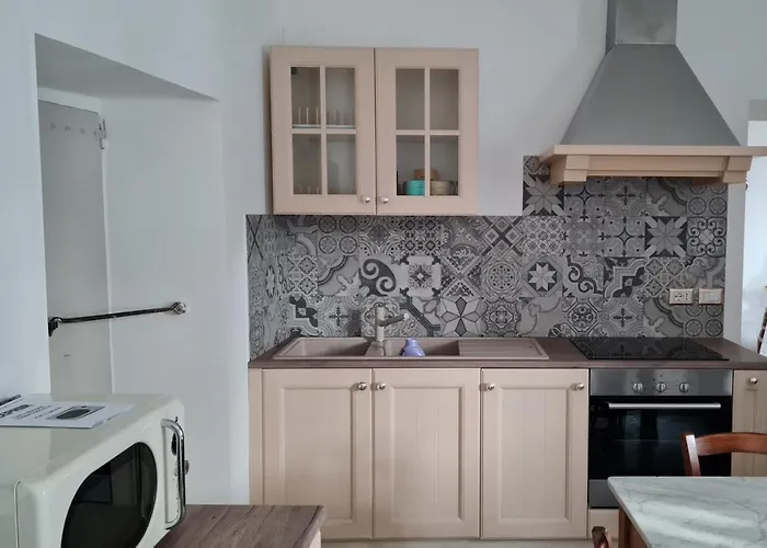 Tana Della Lavanda Montefiorino